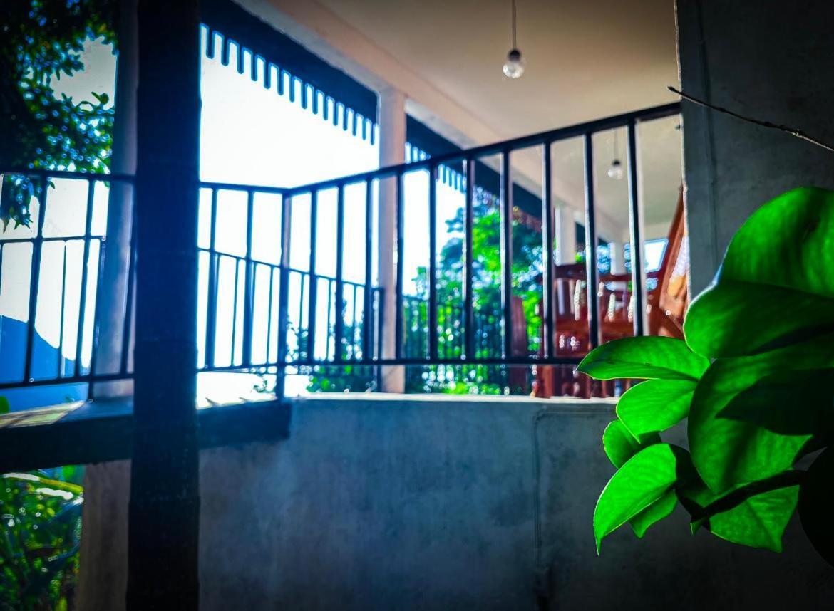 Nature Green Hotels On Rock Home Ella Exterior foto